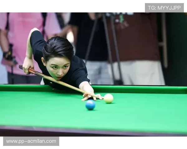 世界冠军再续辉煌，斯诺克比赛中的幕后精彩瞬间，斯诺克世界冠军是谁